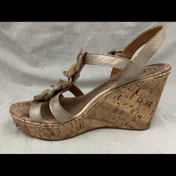 Women's size 10 B.O.C. Bronze Tan platform / wedge Sandals - Picture 10 of 13